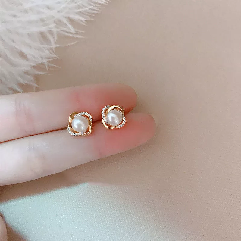 S925 Silver Twisted Halo Pearl Stud Earrings
