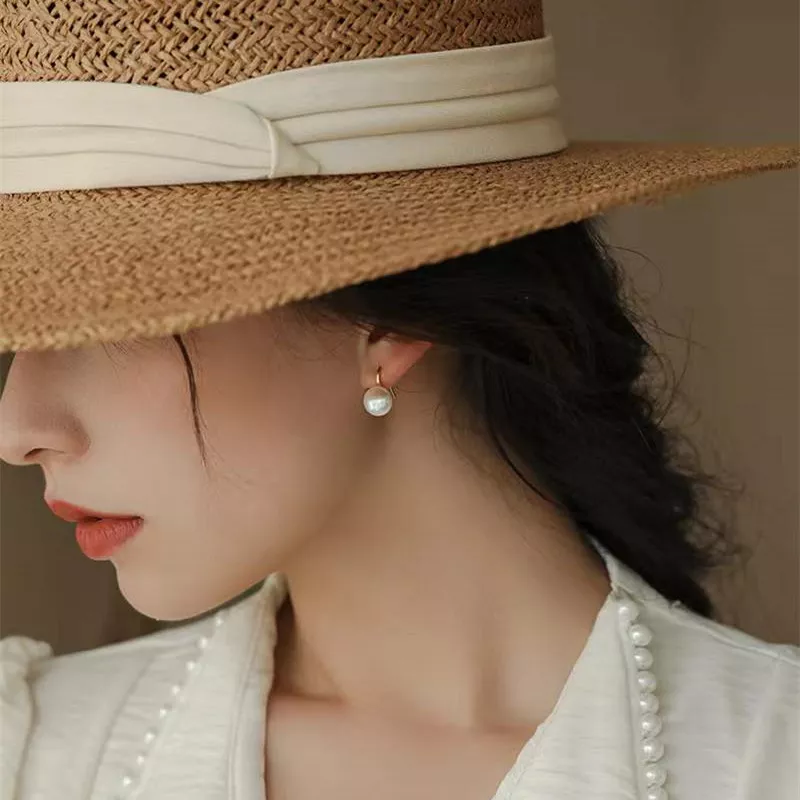 S925 Silver Hook Earrings with Freshwater Pearl S925 Silver Hook Earrings with Freshwater Pearl