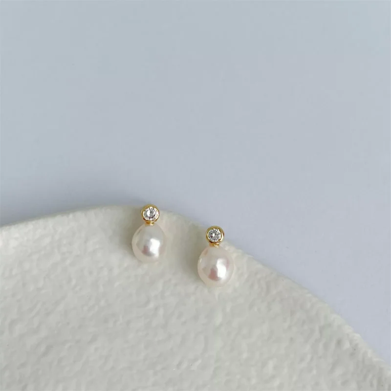 S925 Teardrop Freshwater Pearl Zircon Stud Earrings