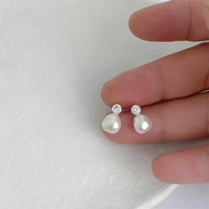 S925 Teardrop Freshwater Pearl Zircon Stud Earrings
