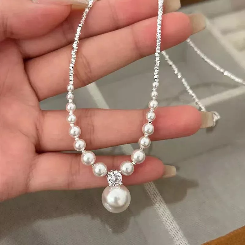 Geowence Gradient Pearl and Silver Charms Necklace