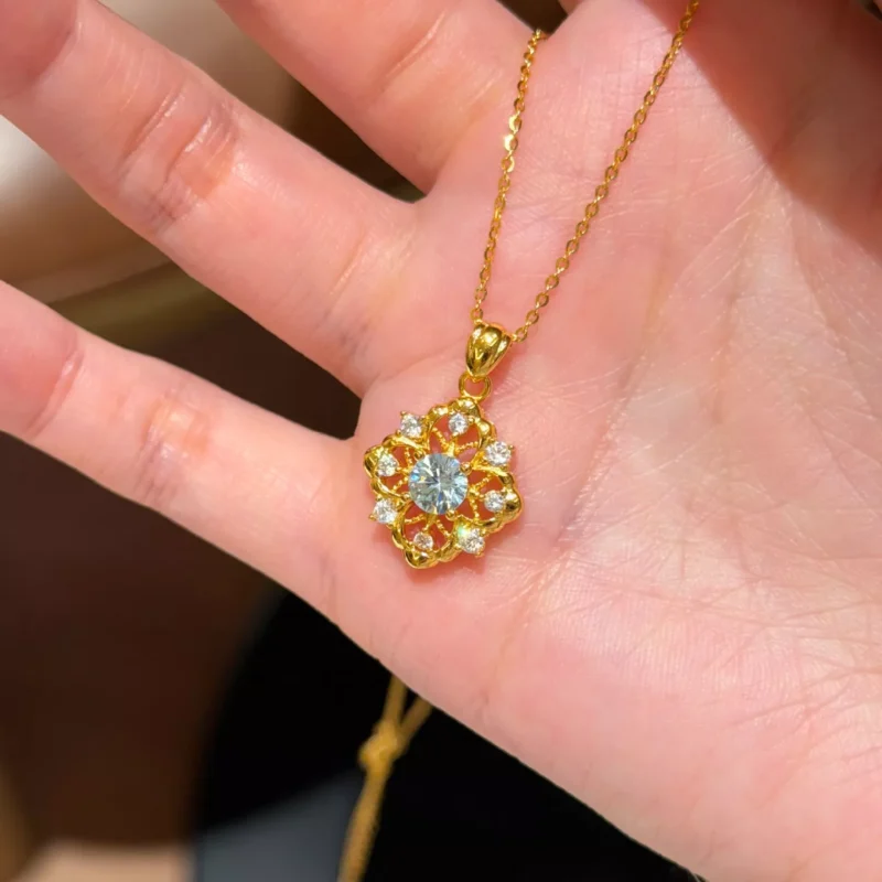 S925 Vintage Floral Hollow Cubic Zirconia Necklace