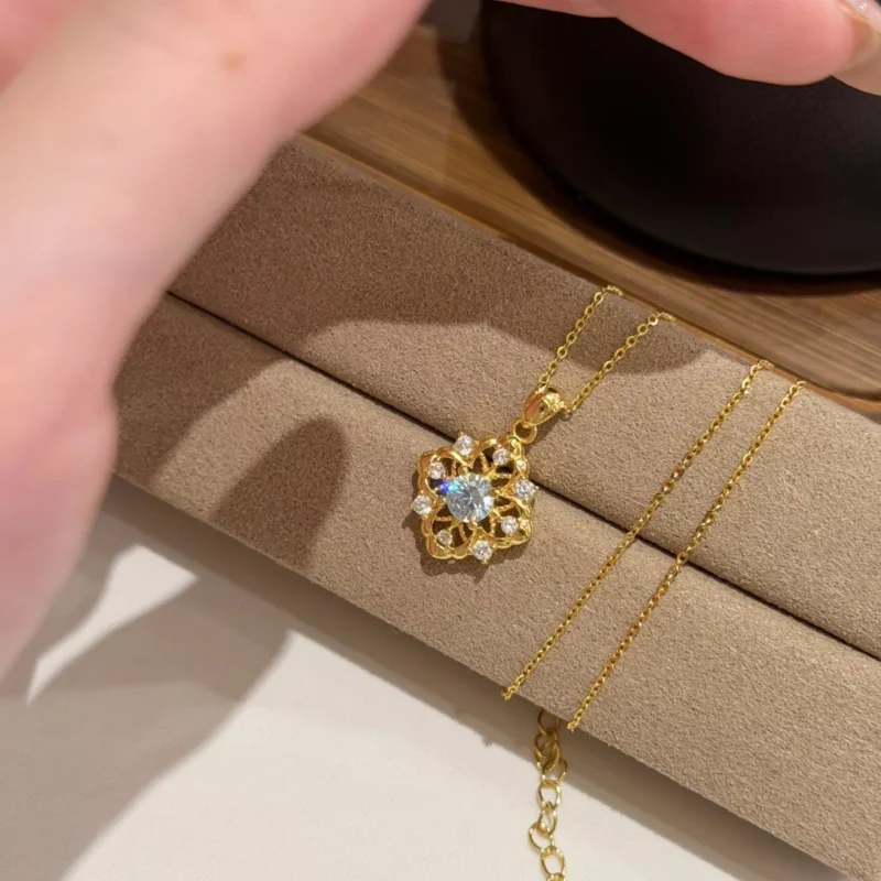 S925 Vintage Floral Hollow Cubic Zirconia Necklace