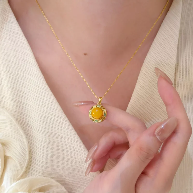 S925 Natural Amber Enamel Hollow Zircon Necklace