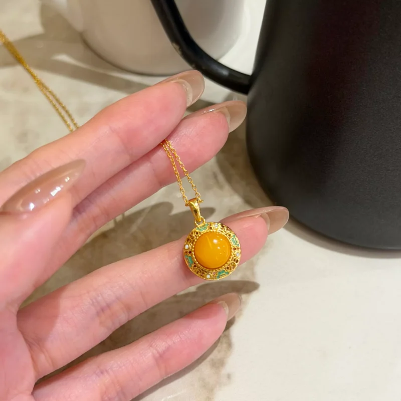 S925 Natural Amber Enamel Hollow Zircon Necklace