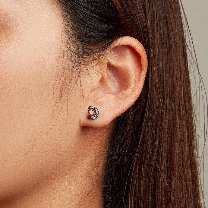 925 Silver Black‑Plated Moon Heart Stud Earrings