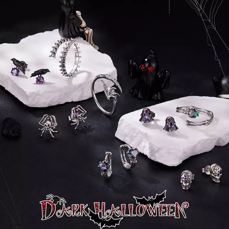 S925 Silver Skeleton Hand Heart Hoop Earrings S925 Silver Skeleton Hand Heart Hoop Earrings
